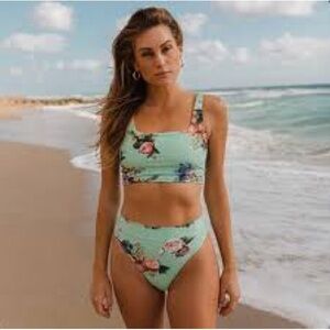 Albion Fit Mint Floral Olivia Swim Crop Top